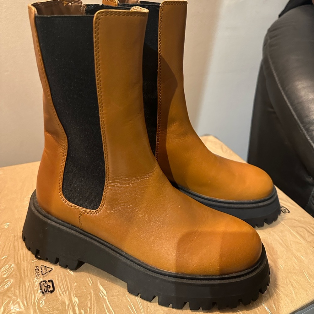 Zara Tan Leather Ankle Boots